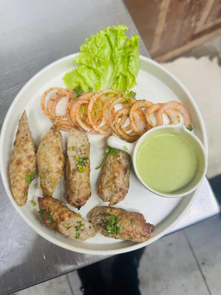Food platter at Sharrazz Cafe